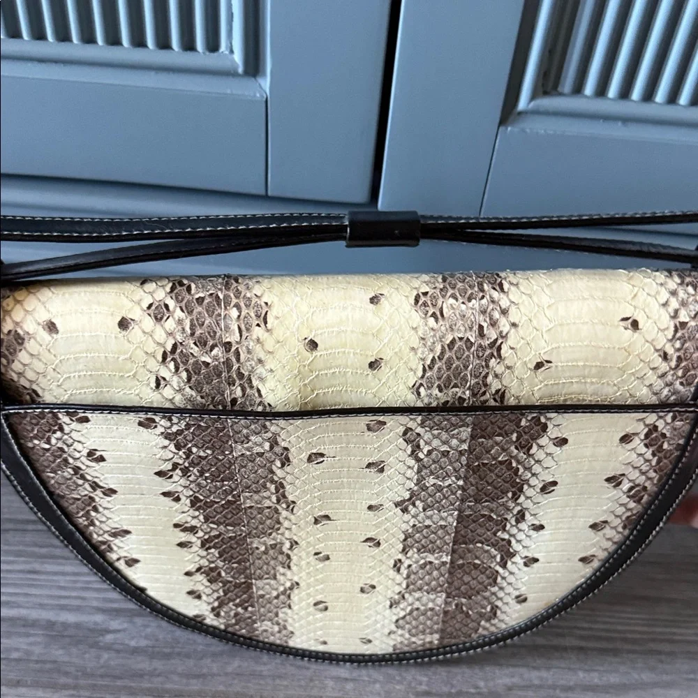 Vintage Black and Cream Snakeskin Bag - Picture 6 of 8